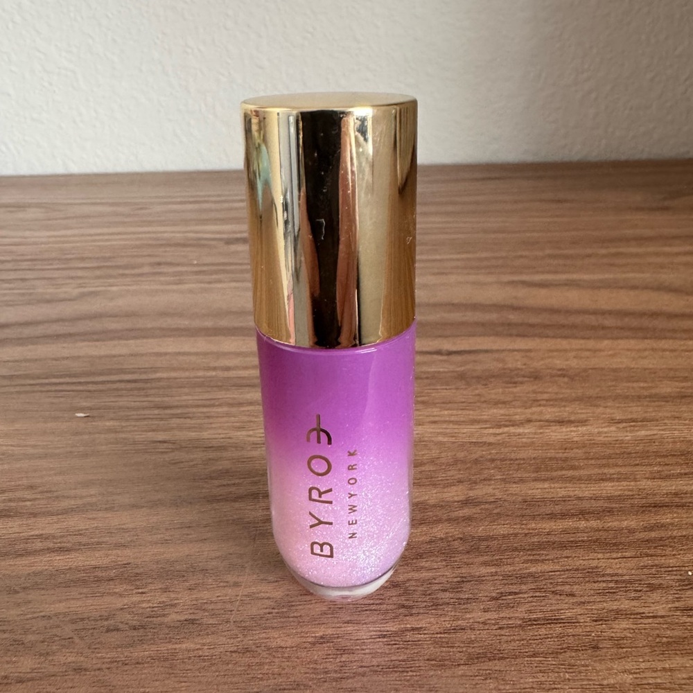 Byroe shimmer lip gloss